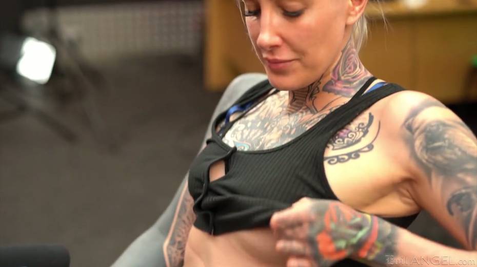 Hot interview of big tittied tattooed porn actress Adreena Winters - 7. pic