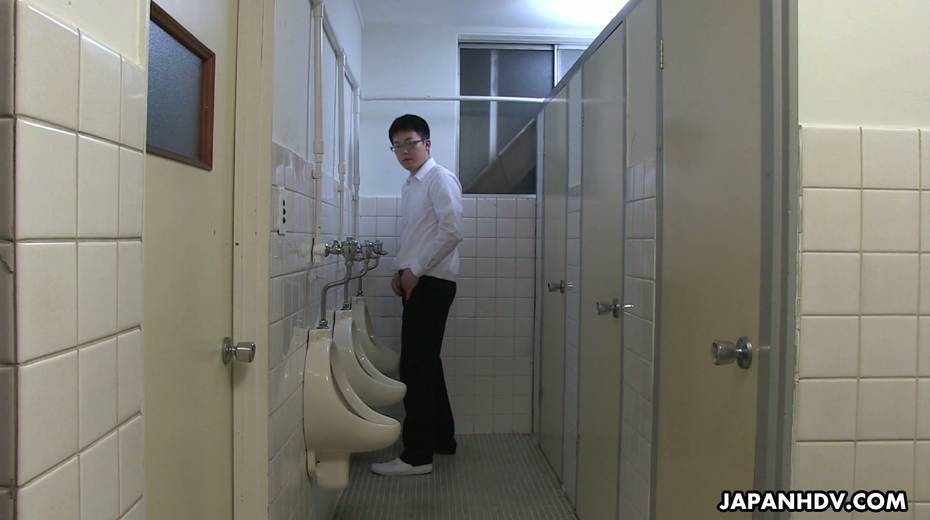 Filthy Japanese student Sayaka Aishiro gives a blowjob and tugjob in the toilet - 3. pic