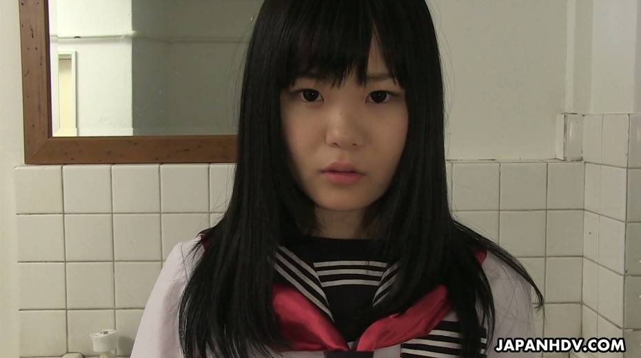 Filthy Japanese student Sayaka Aishiro gives a blowjob and tugjob in the toilet - 10. pic
