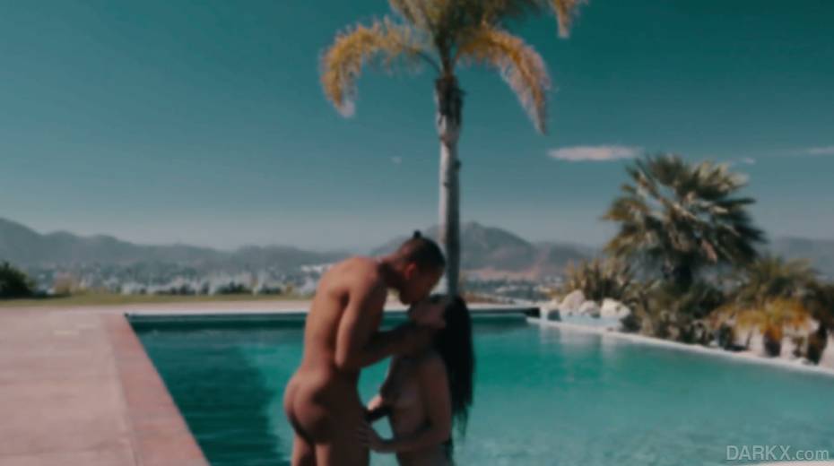 White babe Aidra Fox gives a blowjob under the water and gets fucked by the poolside - 8. pic