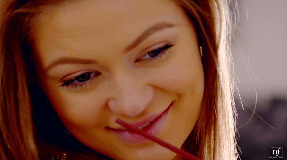 Smoking hot beauty Merry Pie is licking wet pussy like there's no tomorrow - 2. pic