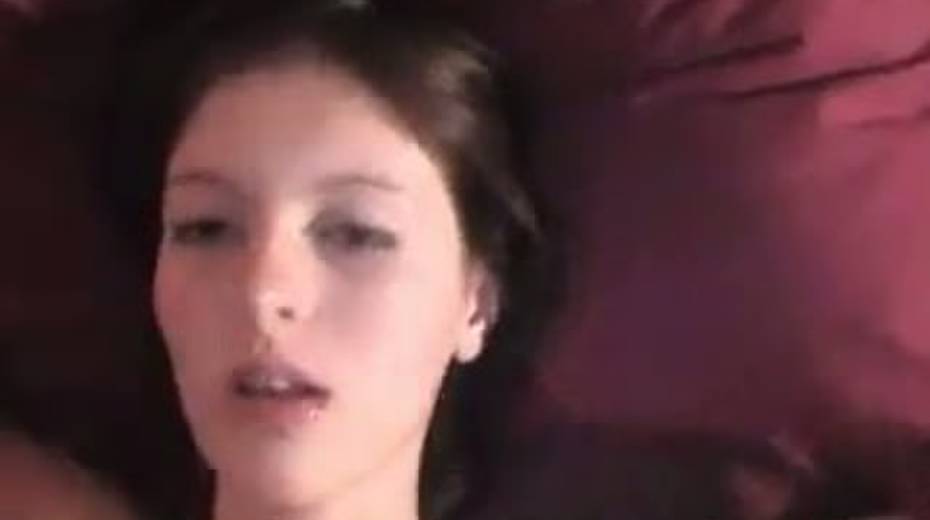 One of the hottest amateur clips in which dude cum on gf's face - 8. pic