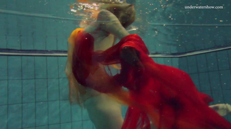 Pretty hot red head Nastya is stripping under the water - 12. pic