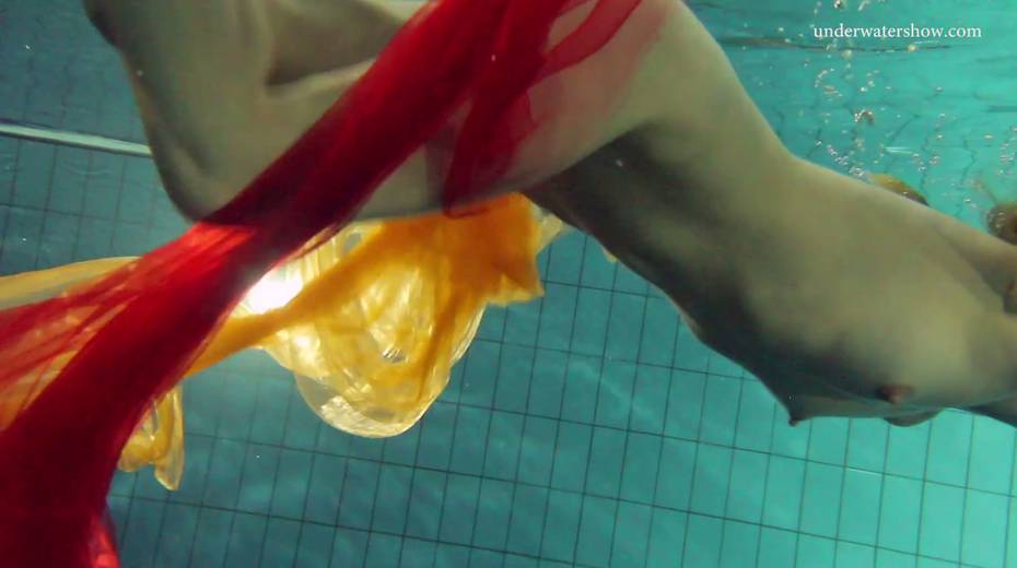 Pretty hot red head Nastya is stripping under the water - 15. pic