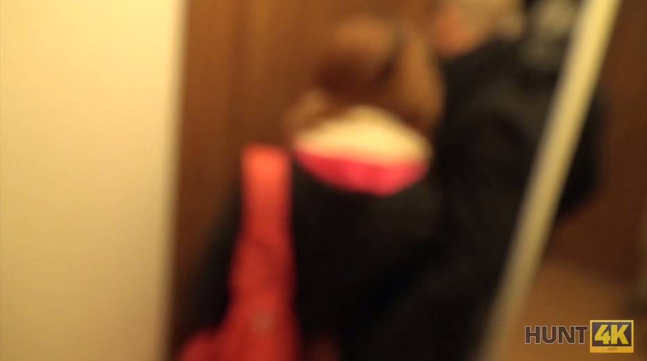 Young Czech chick gets intimate with barely known guy on the first date - 4. pic