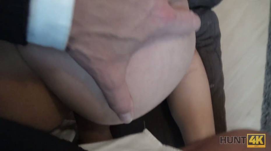 Young Czech chick gets intimate with barely known guy on the first date - 13. pic