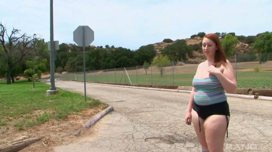 White bitch with plump ass Felicia Clover gets her slit blacked - 5. pic