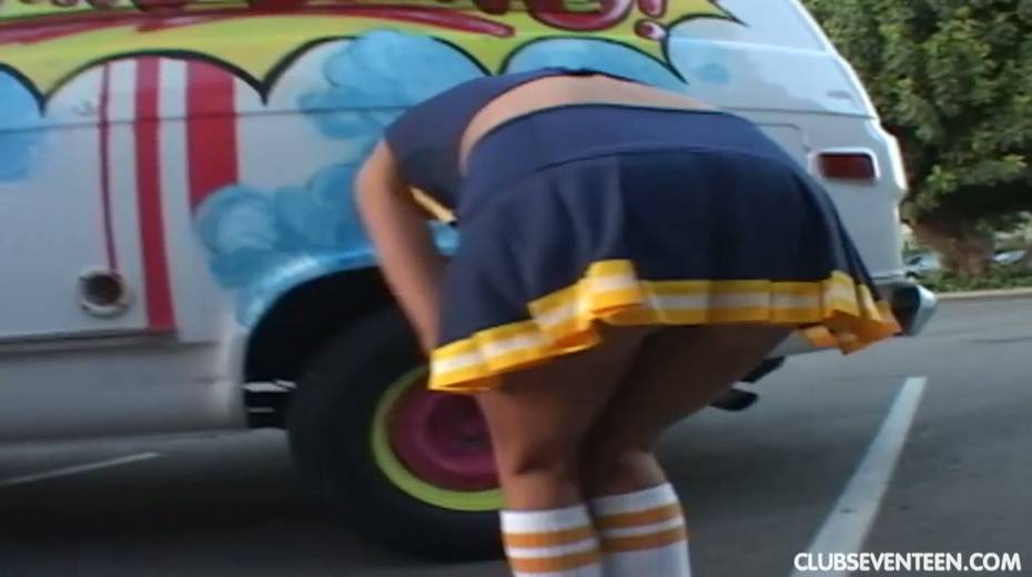 Cheerleader with pigtails Kacey Jordan is fucked by kinky ice cream seller - 3. pic