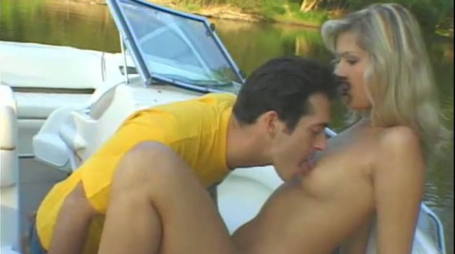 Fucking outdoors can offer relief and this pretty blonde knows about it - 3. pic