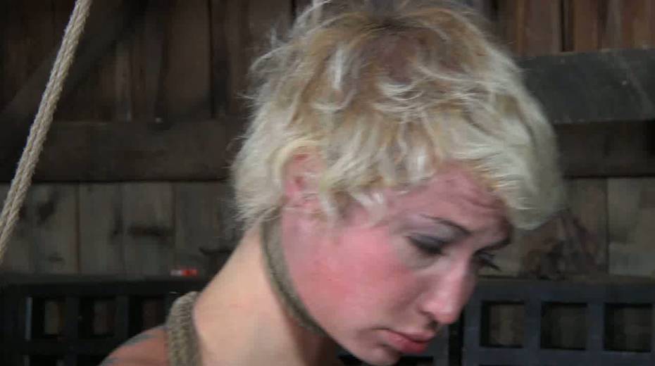 Tattooed blond chick is punished in the basement - 15. pic