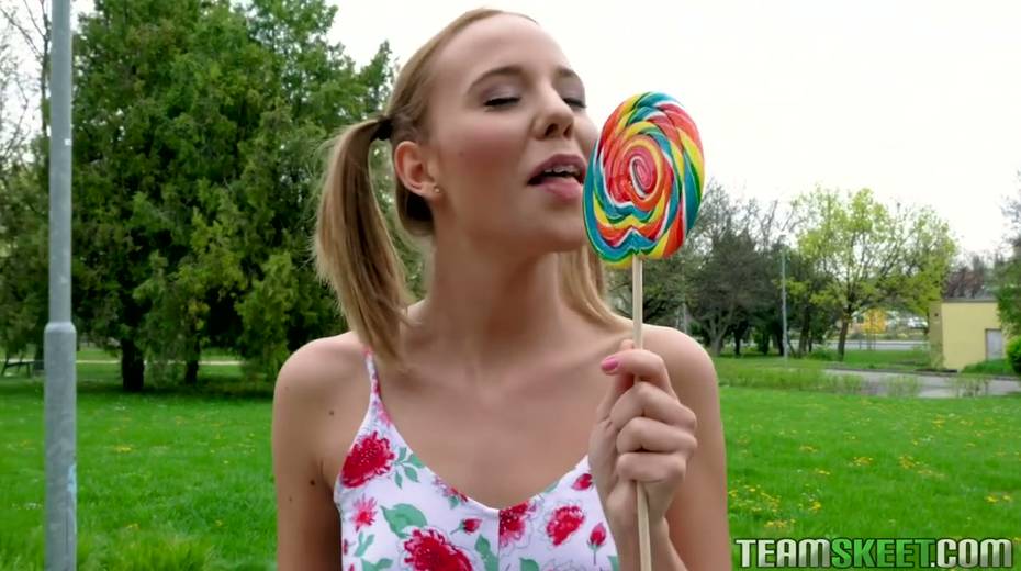 Pigtailed teen with braces Poppy Pleasure is having quickie with one stranger guy - 2. pic