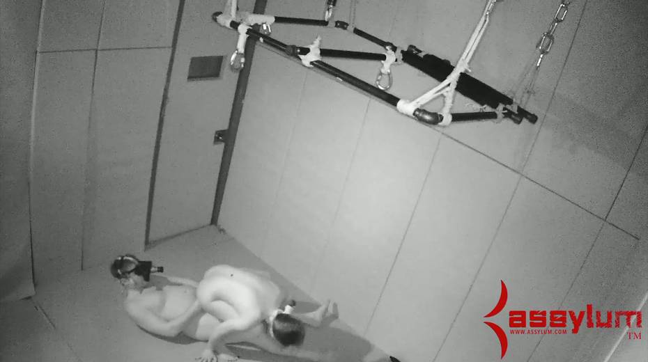 Kinky pervert in mask drills anal hole and deep throat of one lustful chick - 22. pic