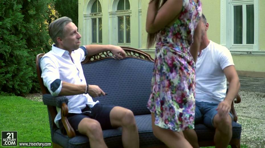 Tantalizing Russian babe Ellen Betsy is fucked by two horny fellows - 2. pic