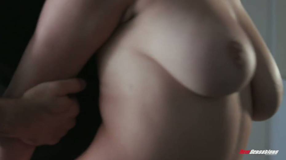 Bosomy goddess with plump ass Skylar Snow is making love with her new admirer - 4. pic