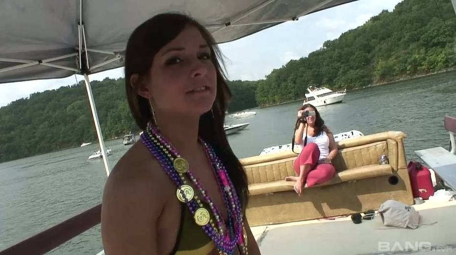 Hotti in bikini Cherell shows her pussy and goes wild on the yacht - 12. pic