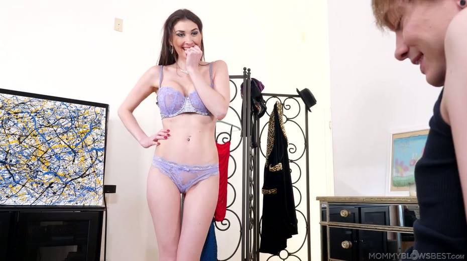 Skilled sucking head Angela Demonte gives the best ever blowjob and titjob - 5. pic