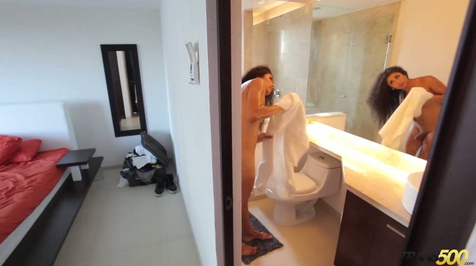Sexually charged shemale Perla Rios is taking a shower - 18. pic