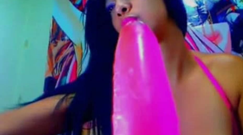 Orgasmic babe drills her ass hole with big anal sex toy - 14. pic