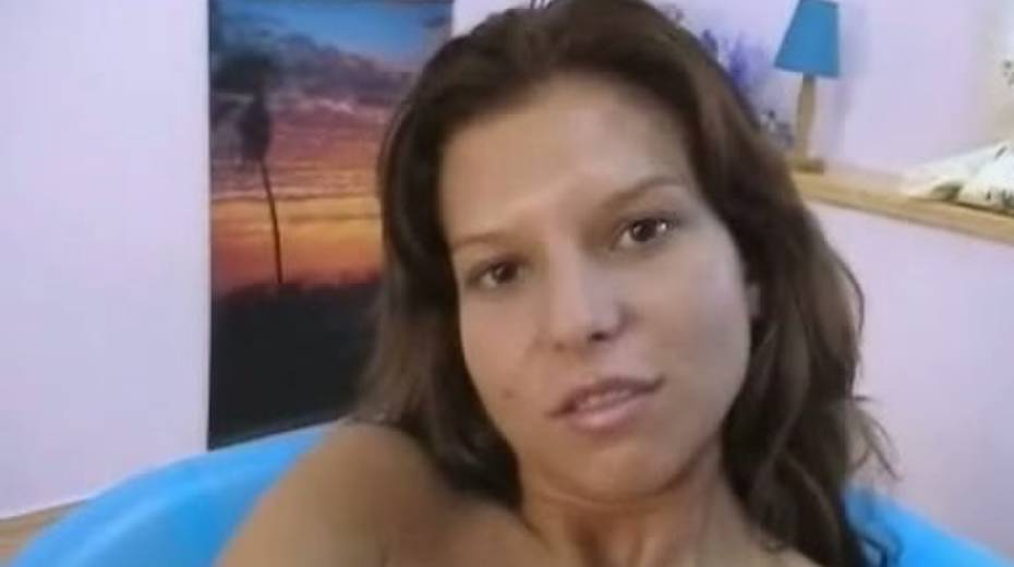 Palatable girl Bertha poking tight pink pussy with big dildo - 12. pic