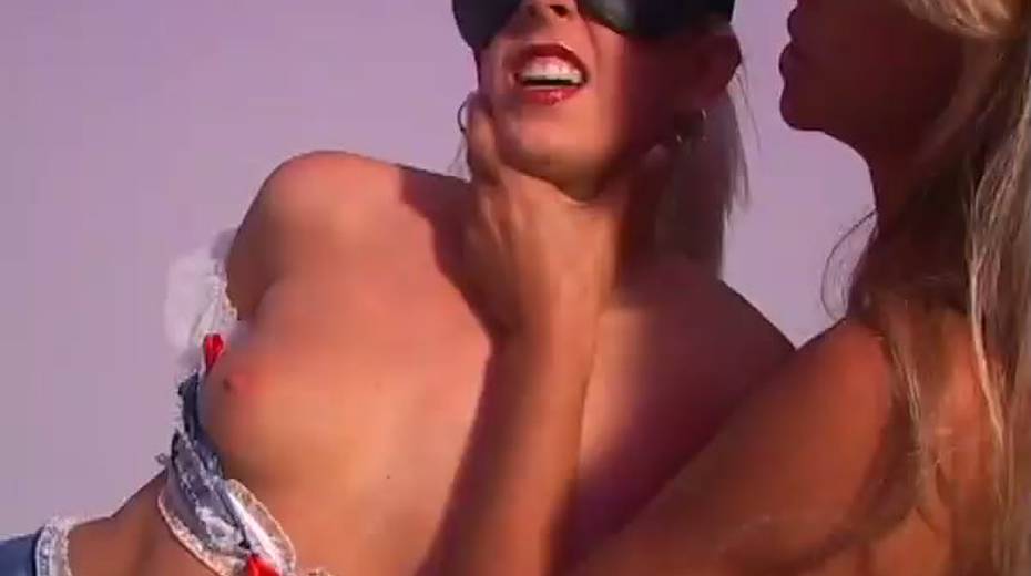 Blindfolded slave Desire Moore gets ready for tortures from her mistress - 7. pic