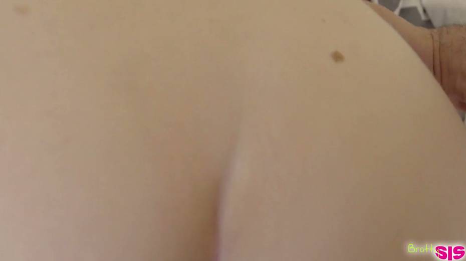 Tamping girlfriend Maya Kendrick gets intimate with her stepbrother - 12. pic