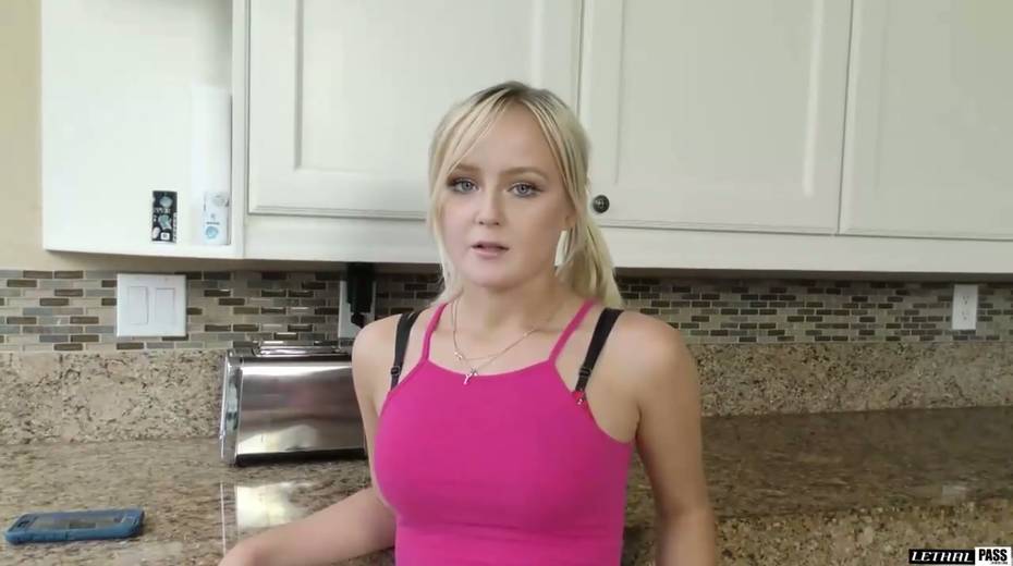 Pigtailed stepsister Natalia Queen hooks up with her sex-starved stepbrother - 2. pic