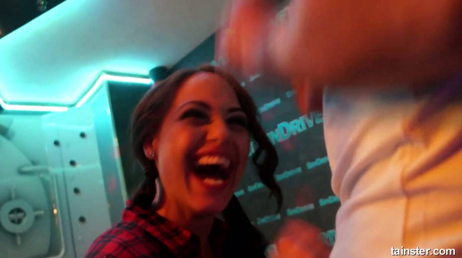 Crazy bitches gets their pussies and mouths fucked at the Tainster party - 12. pic