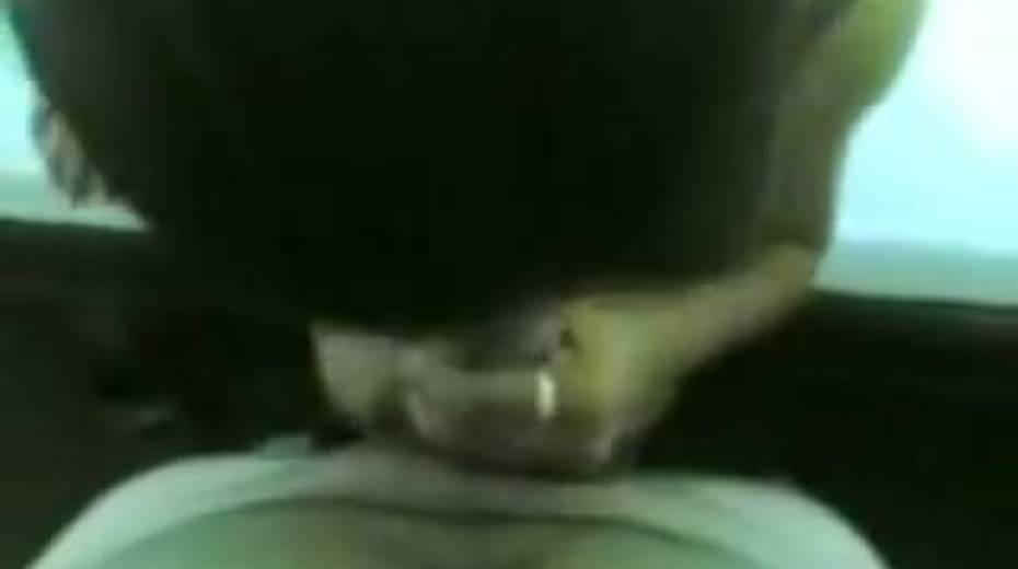 Cock crazed Indian slut gives her lover a nice blowjob - 9. pic