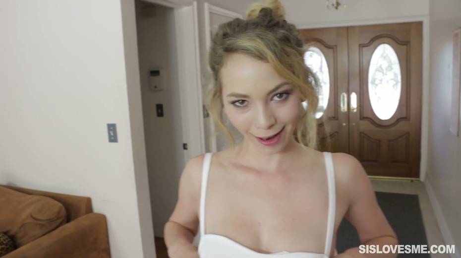 Sizzling stepsister Angel Smalls enjoys sucking dick and gets her slit rammed - 17. pic