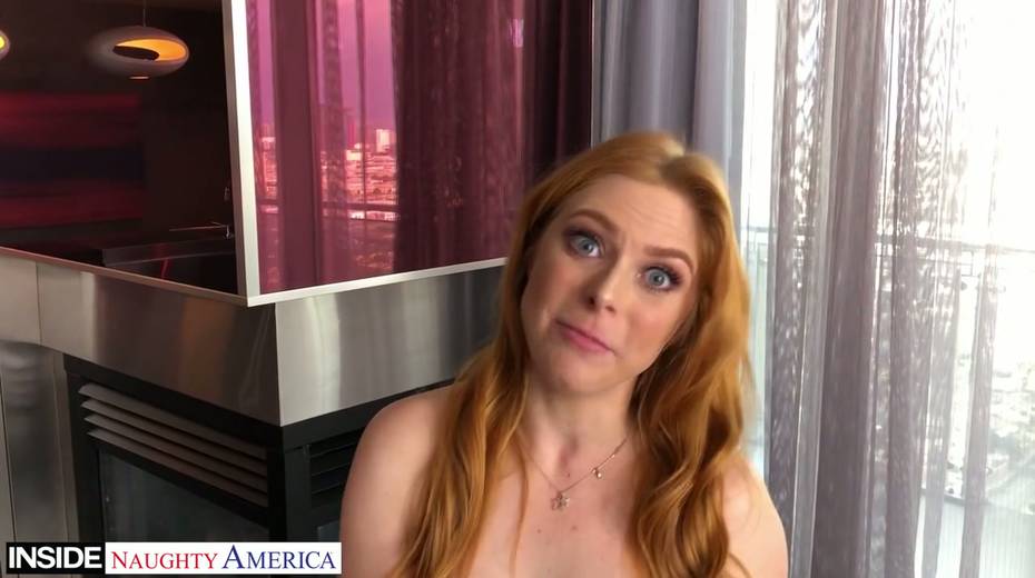Porn diva Alex Coal and her hot girlfriends perform hot teasing video - 3. pic