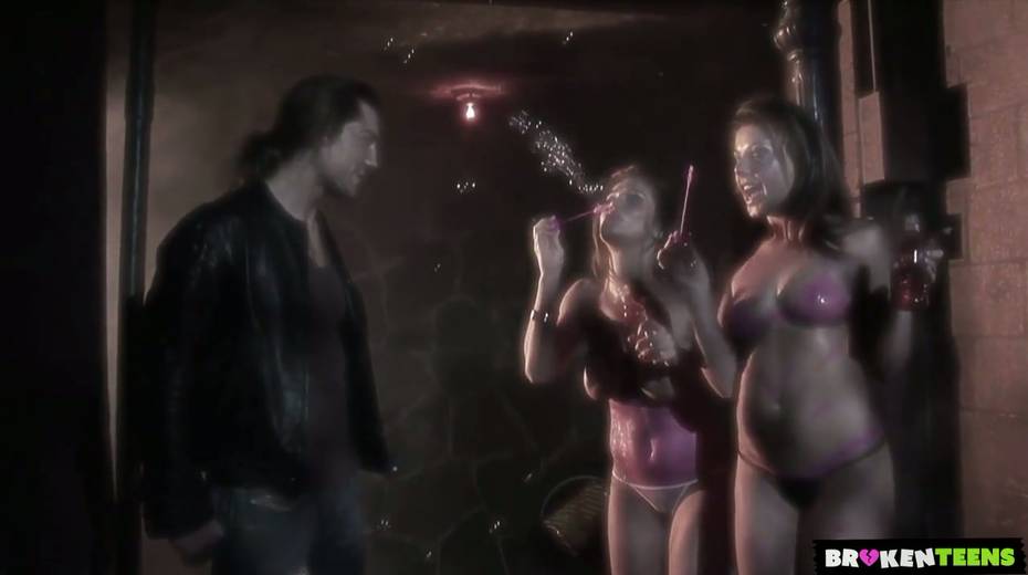 Brutal and wild analfuck with curvy and voracious bitch Penny Flame - 2. pic