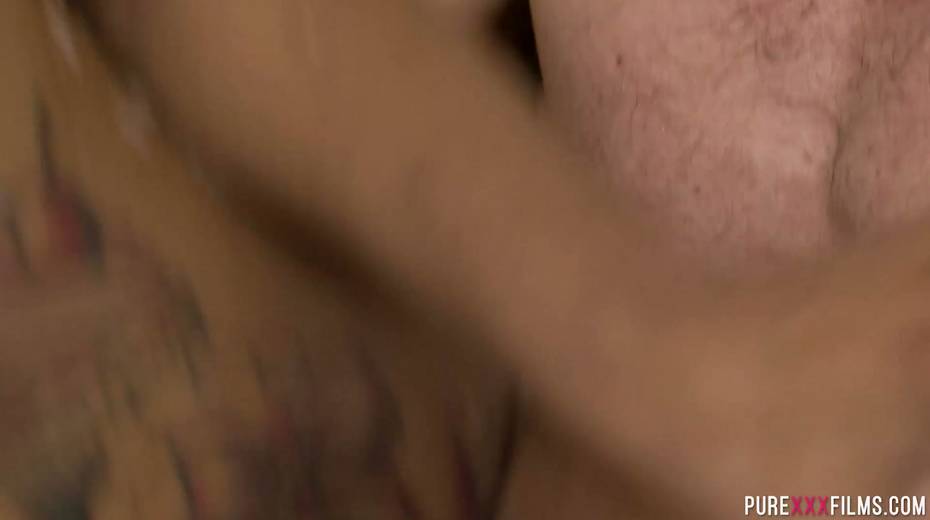 Big bottomed and ample breasted bitch Kiki Minaj is fucked in the bath room - 27. pic