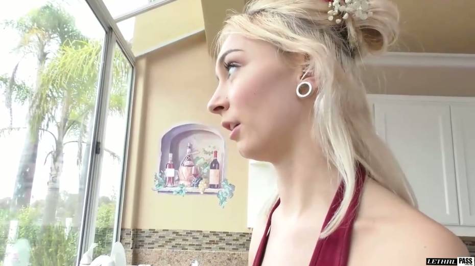Pretty young blonde Chloe Temple licks anal hole and gets fucked hard - 2. pic