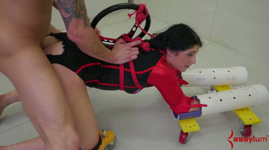 Submissive whore in corset gets tied up and brutally analfucked doggy - 15. pic