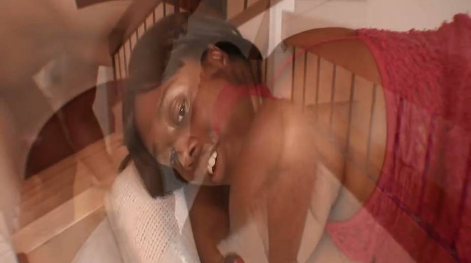 Black BBW Dina Starr is cheating on her husband with hot blooded neighbor - 16. pic