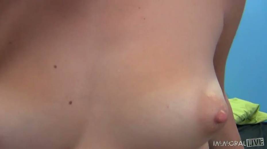 Hot orgy fuck with sweet filthy chicks Charlyse Angel and Rose Red - 14. pic
