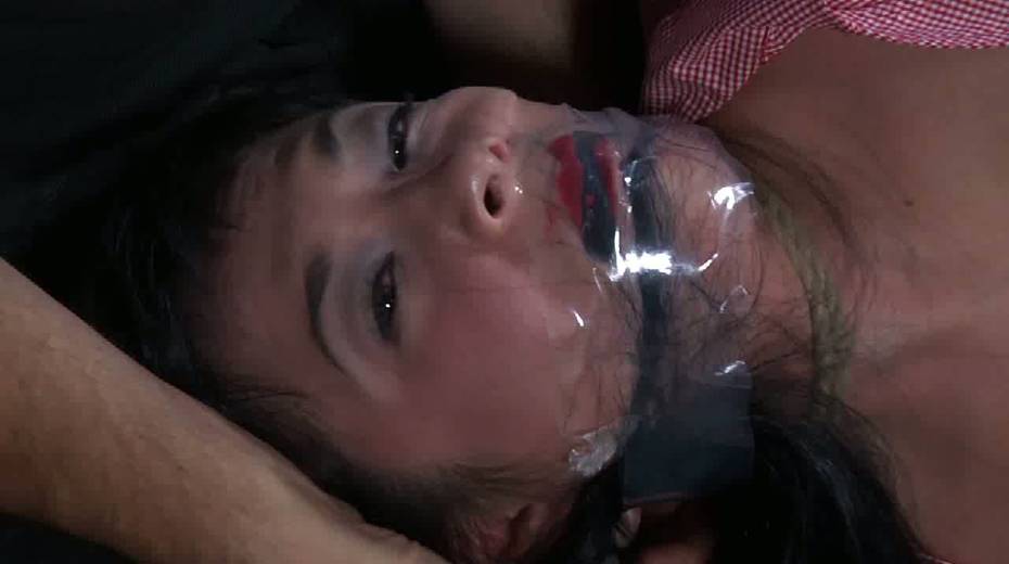 Asian hoe is punished with the help of long stick in the torture room - 9. pic