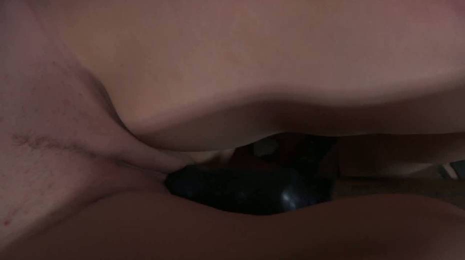 Asian hoe is punished with the help of long stick in the torture room - 12. pic