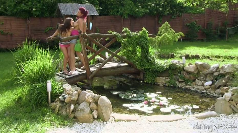 Legal teen are fondle each other on the bridge in the garden - 5. pic