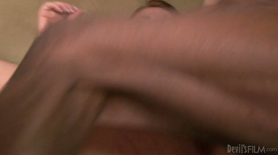 Horny white chick takes part in an interracial threesome - 7. pic