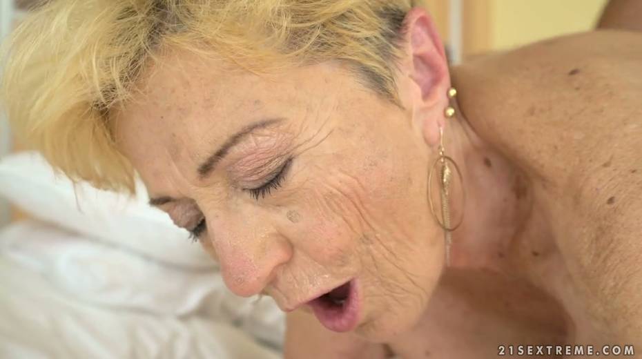 Young dude enjoys having crazy and dirty sex with old whore Malya - 21. pic