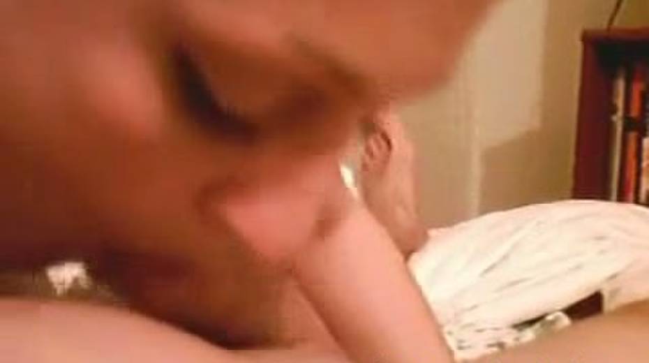 Blonde amateur GF sucking meaty cock greedily in homemade clip - 2. pic