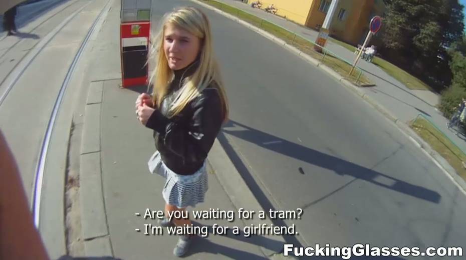 Dude wearing fucking glasses fucks picked up chick in the street - 2. pic