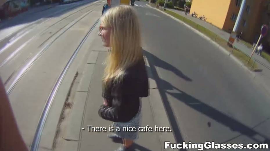 Dude wearing fucking glasses fucks picked up chick in the street - 3. pic