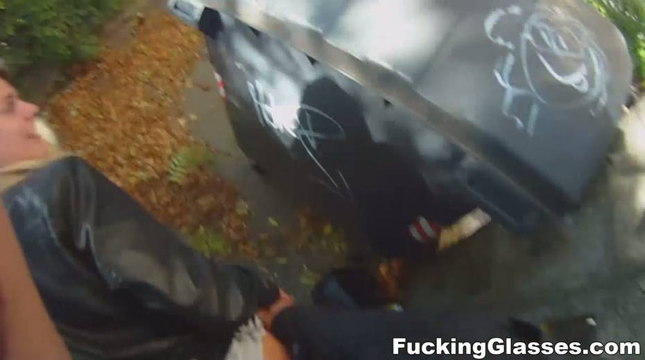 Dude wearing fucking glasses fucks picked up chick in the street - 11. pic