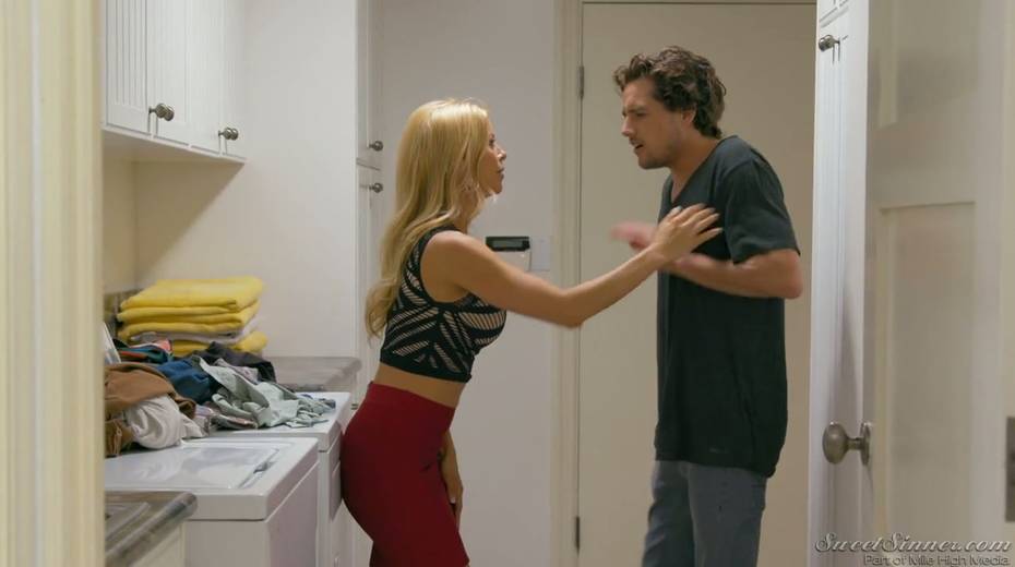 Porn models and porn actors give and interview in compilation clip - 22. pic
