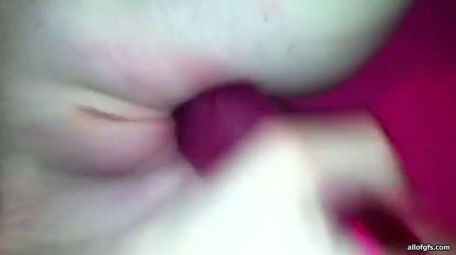 Fuck starving Russian chick pleases her wet pussy with purple sex toy - 10. pic
