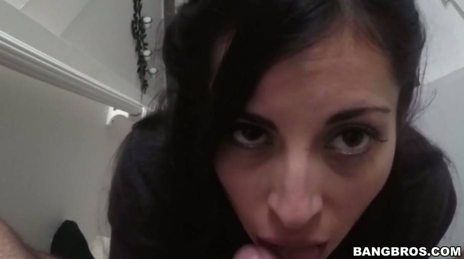 Skilled sucking head Sofia Rivera gives awesome blowjob on a pov camera - 12. pic