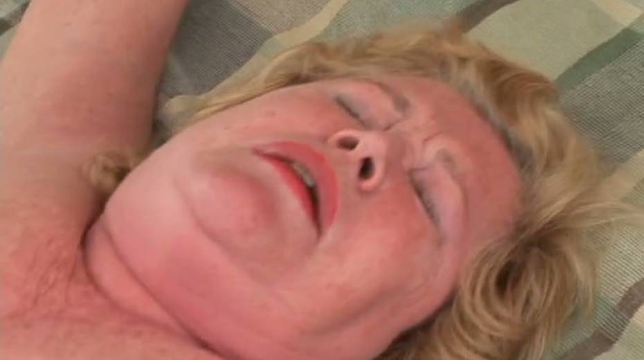 This cock loving granny with small tits likes it dirty and raunchy - 15. pic