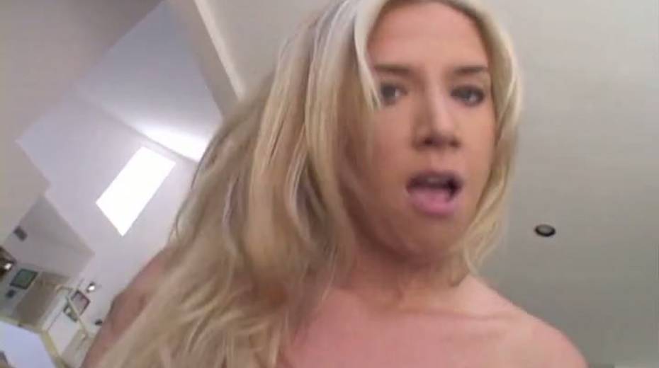 Blond haired pierced bitch rides and sucks long throbbing penis - 11. pic